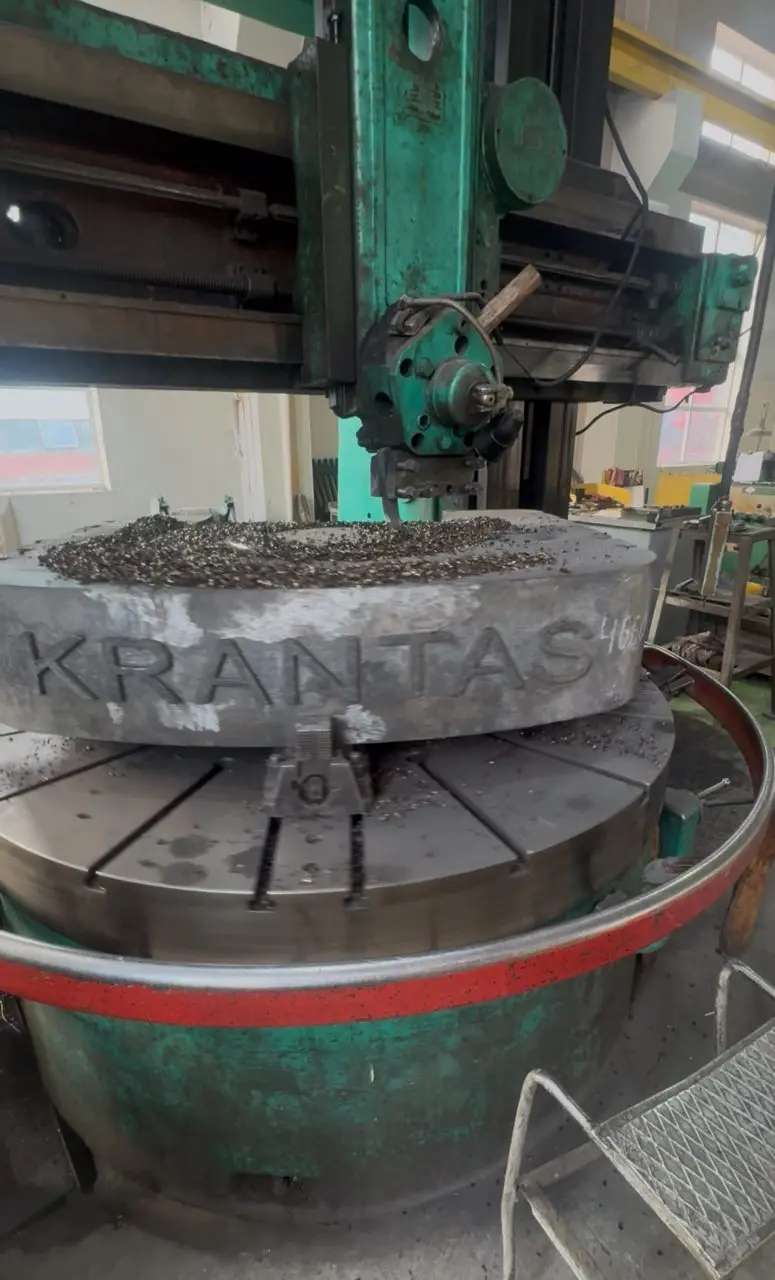 Kran mexanizmlari uchun ehtiyot qismlar